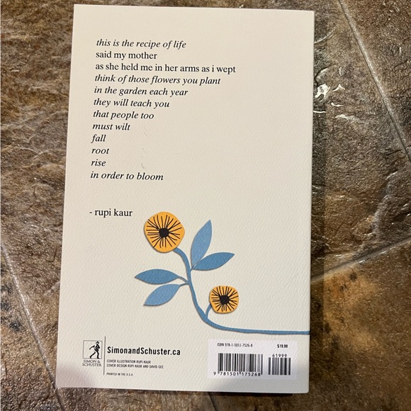 The sun and her flowers by Rupi Kaur - Picture 2 of 5